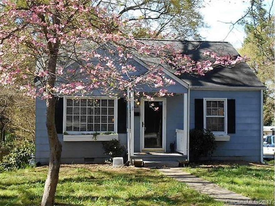 Convenient location! Close to City park, entertainment, shopping and hospital. Fenced back yard with double carport.  Full, partially finished walk out basement.