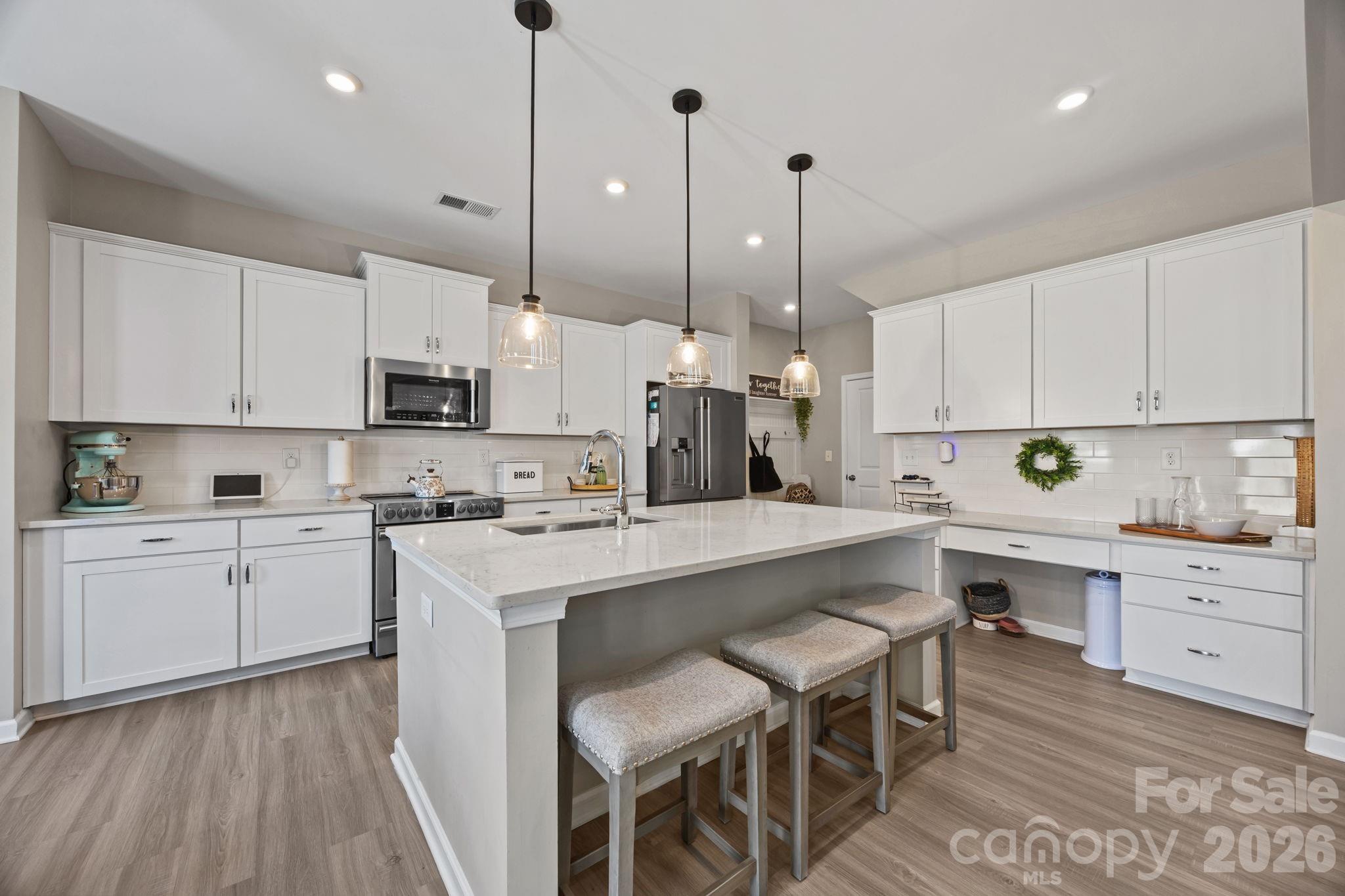 526 Ardsley Drive