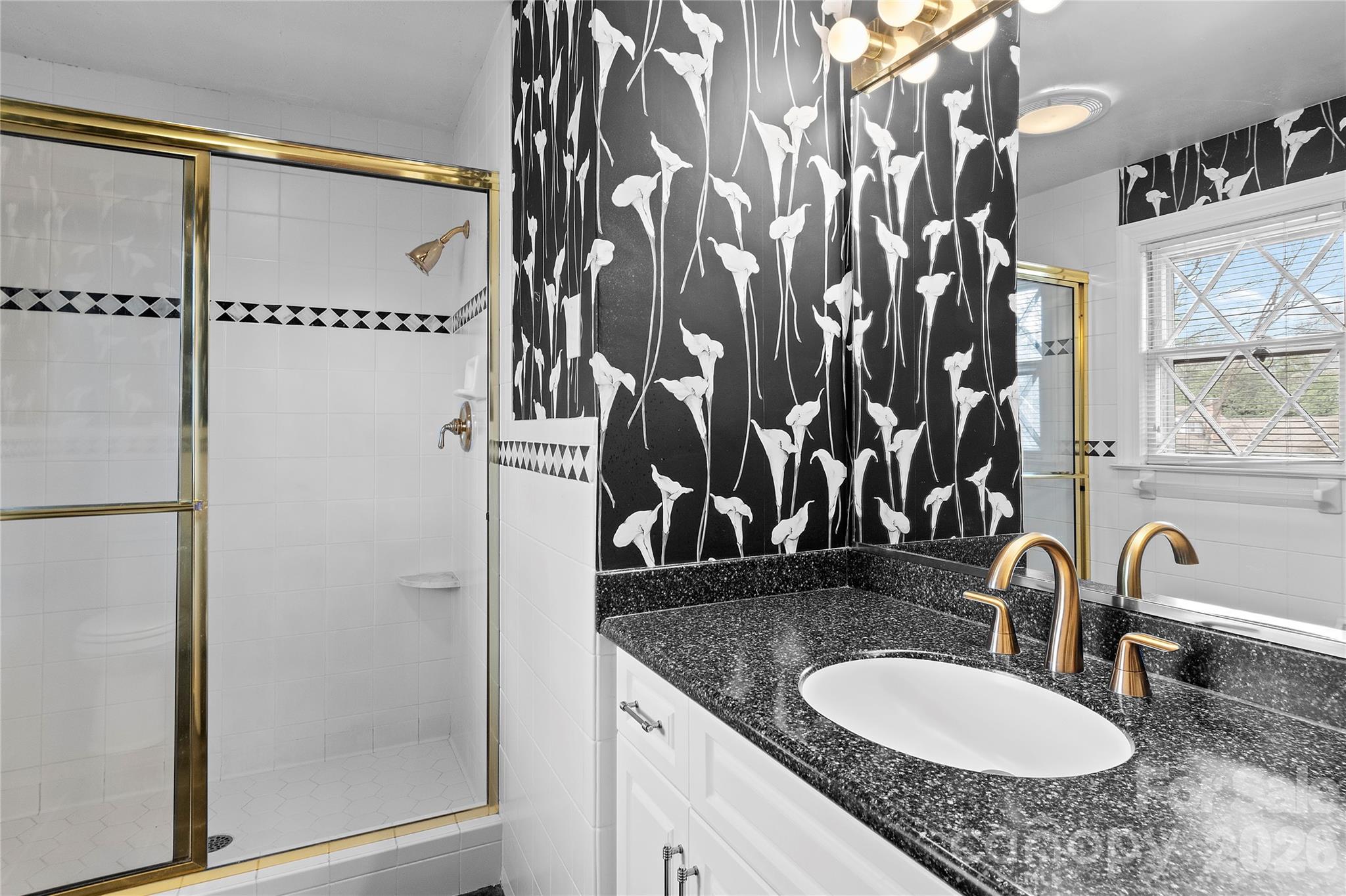 Shoreland Park - Residential