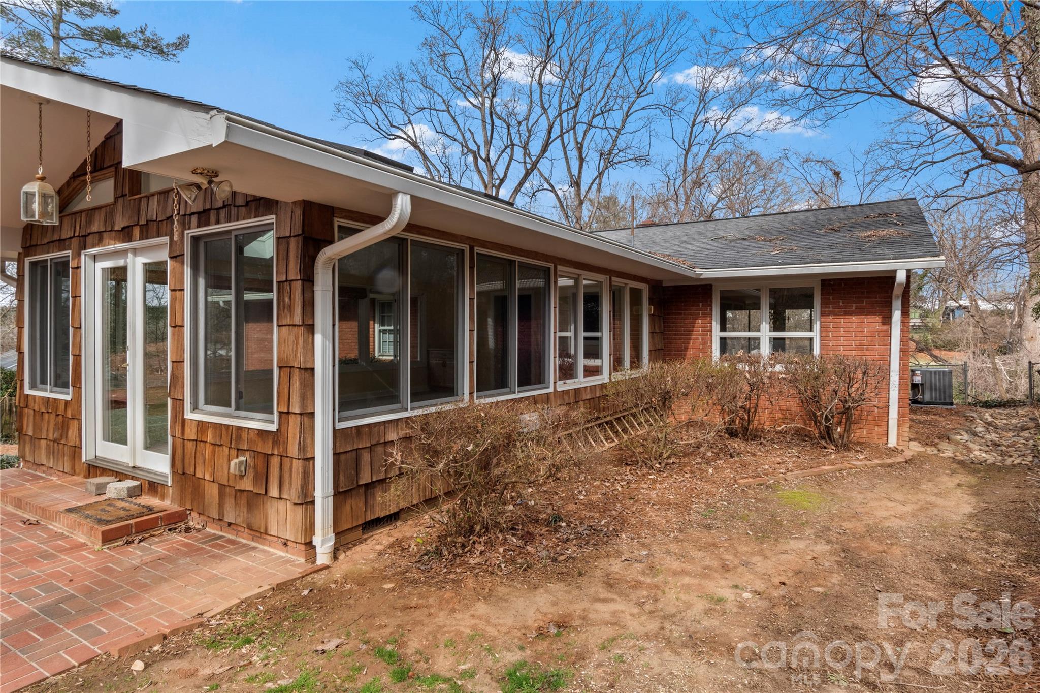 Shoreland Park - Residential