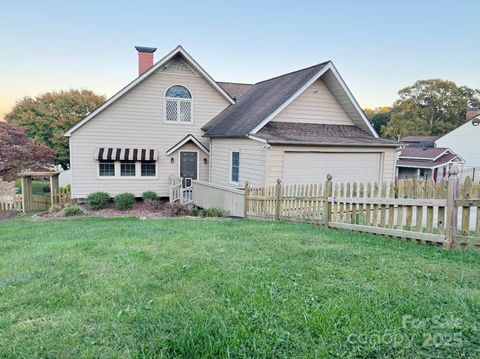 4202 6th Street NW Hickory NC 28601