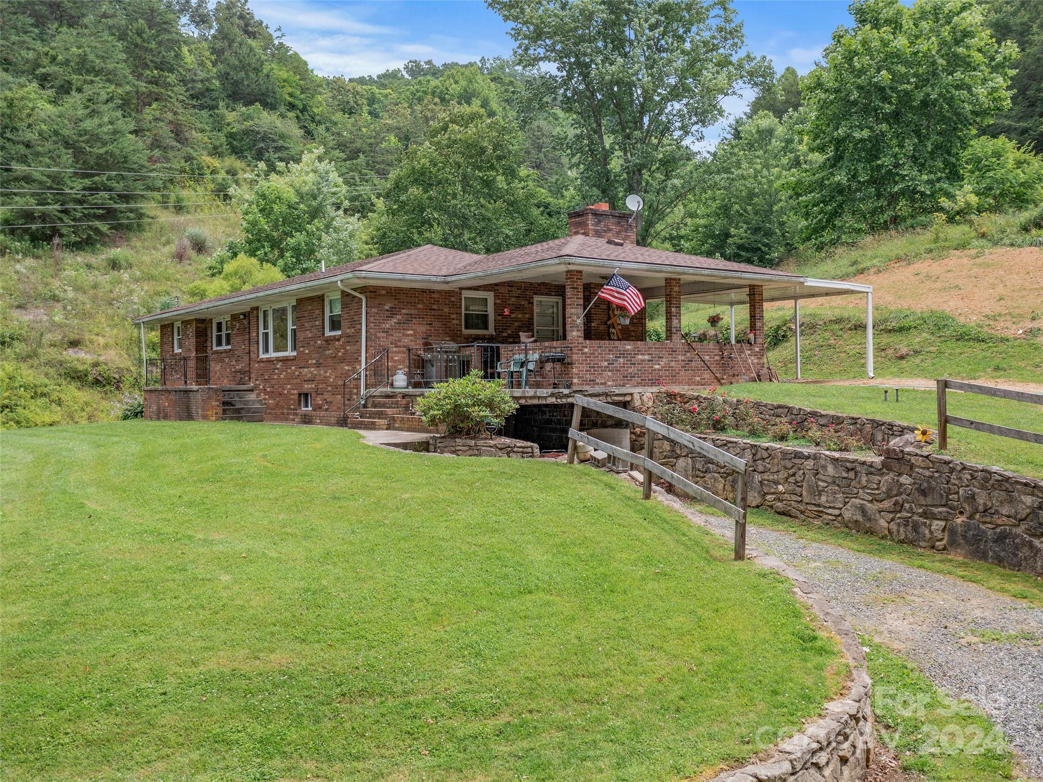 1623 Ammons Branch Road