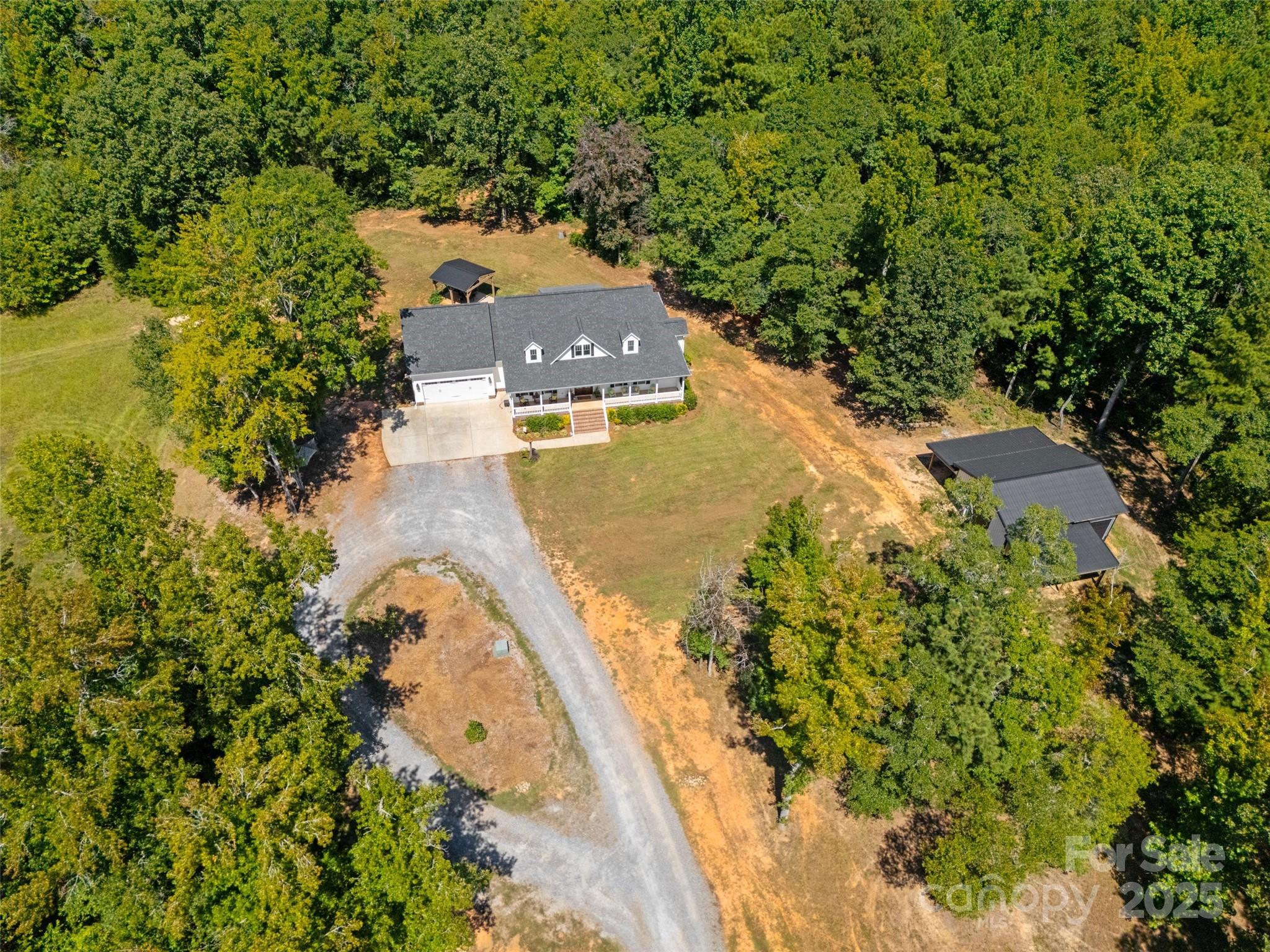 1715 Hopewell Road