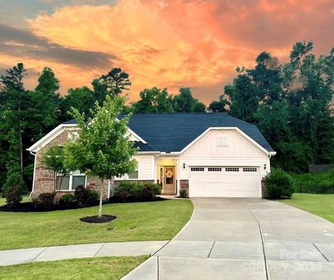 Single Family Residence in Stallings NC 917 Kayla Court.jpg