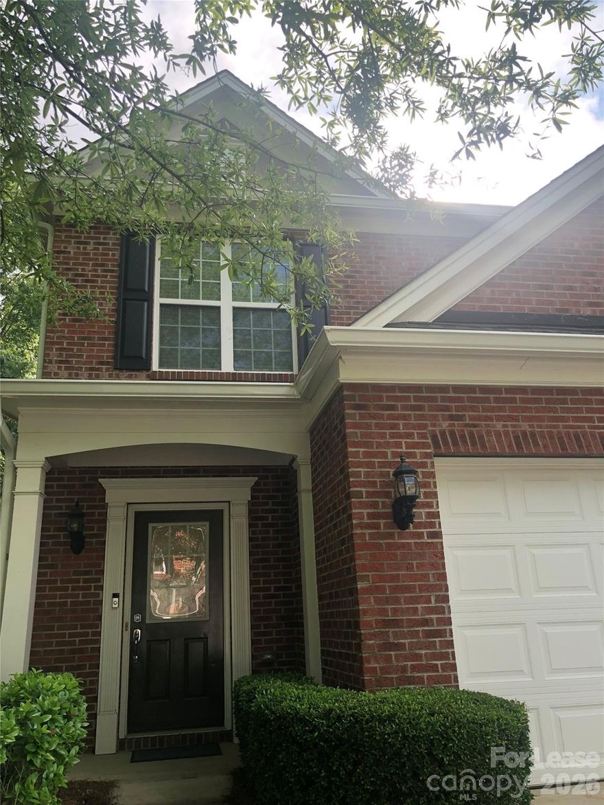 Stunning end-unit townhome flooded with natural light! This meticulously maintained home features gleaming hardwoods throughout the main level and a chef-inspired kitchen with ceramic tile, high-end cabinetry, and a premium gas range. Relax by the fireplace in the spacious living area or retreat to the massive primary suite boasting a huge walk-in closet and a spa-like bath with dual vanities, a garden tub, and a separate shower. Enjoy the ultimate Ballantyne lifestyle—walkable to premier shopping, dining, and entertainment!