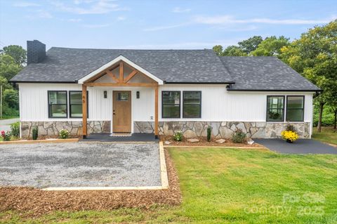 65 N Mcdowell Avenue Marion NC 28752
