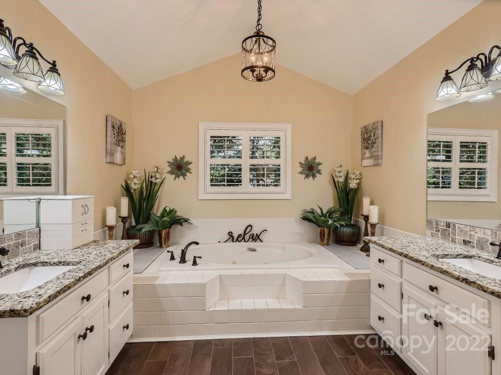 Carriage Downs - Residential