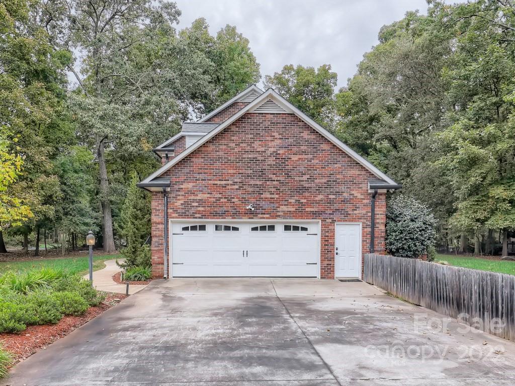 Carriage Downs - Residential