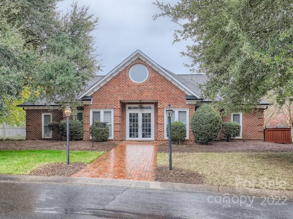 Carriage Downs - Residential