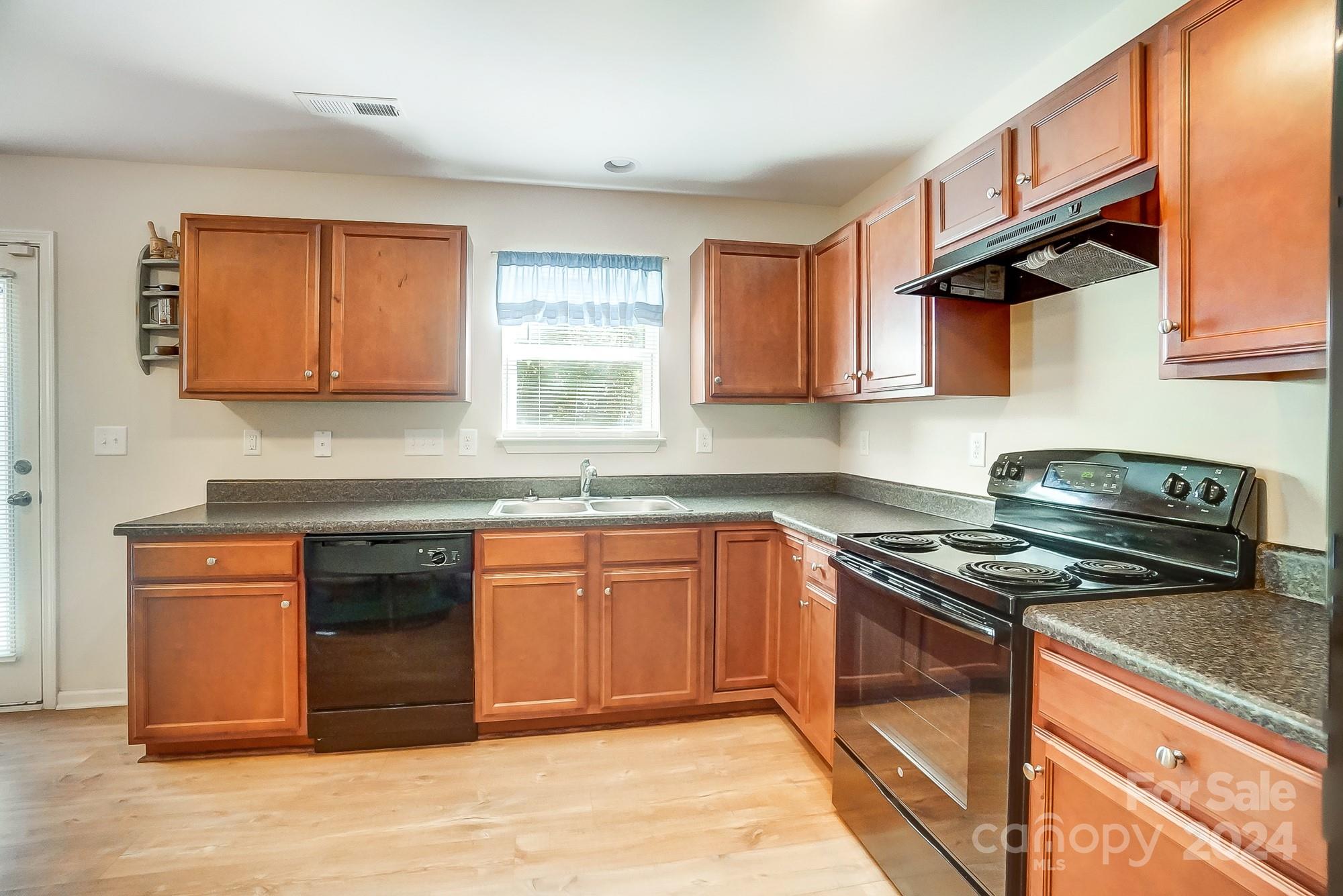 Hammond Lake - Residential