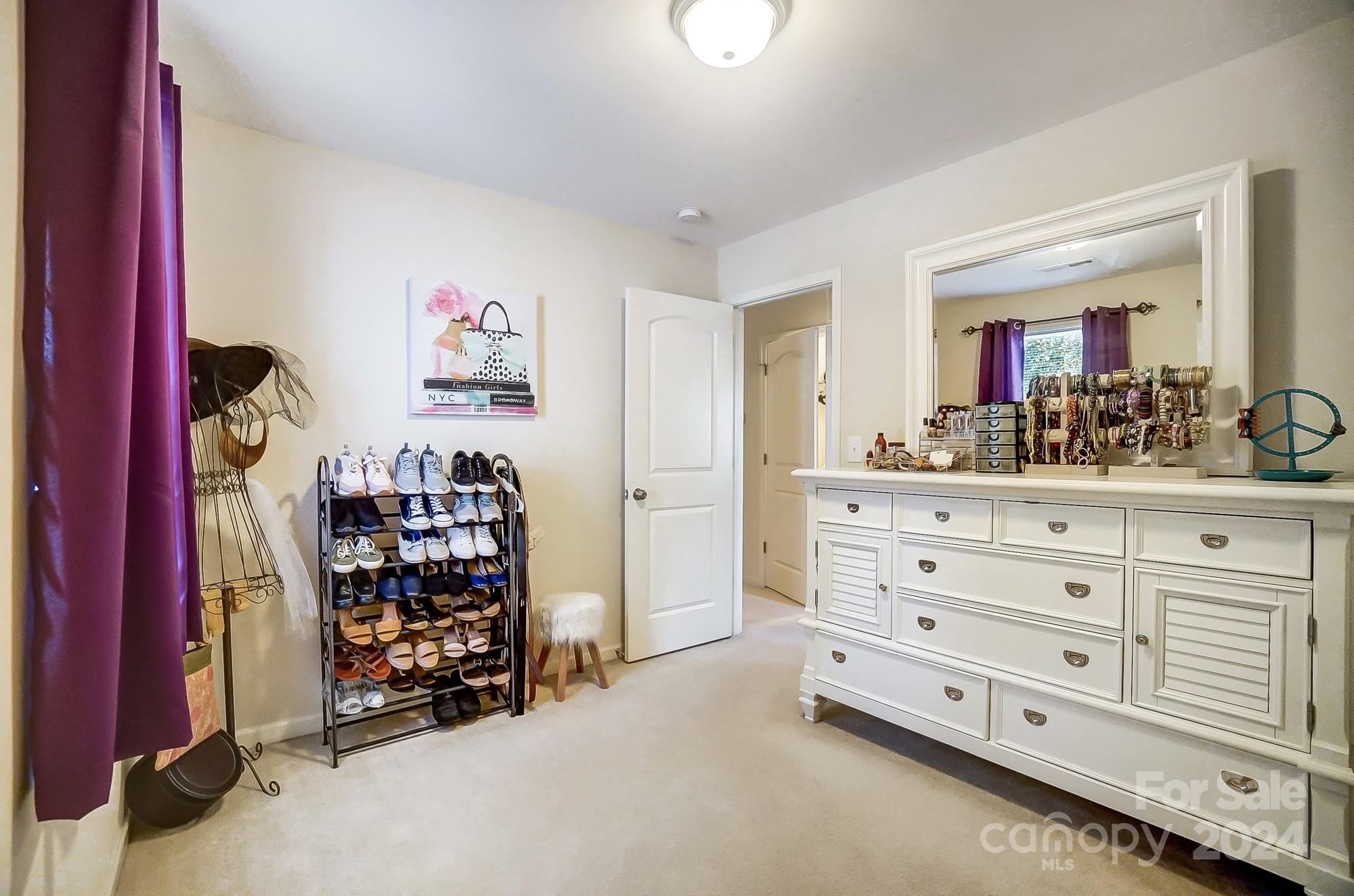 Hammond Lake - Residential