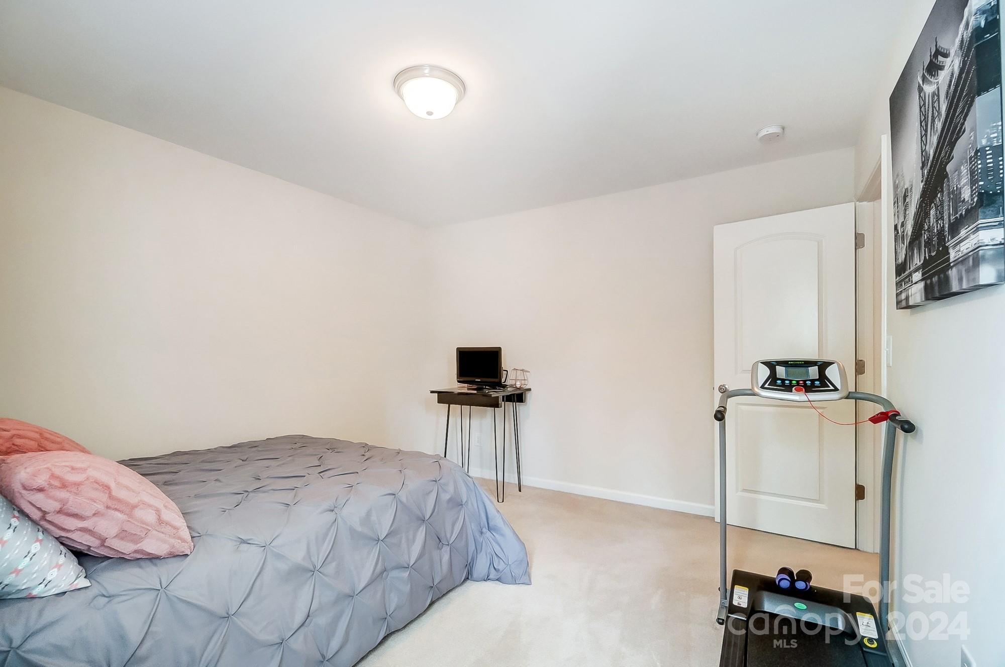 Hammond Lake - Residential