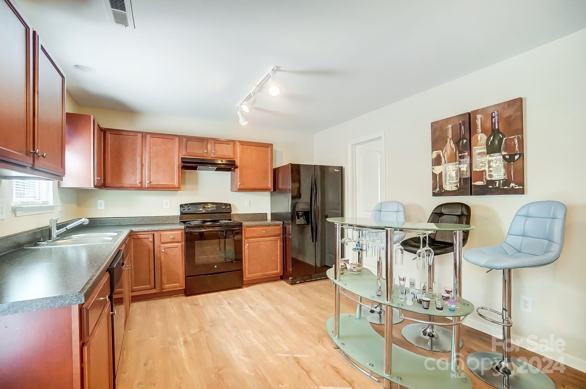 Hammond Lake - Residential