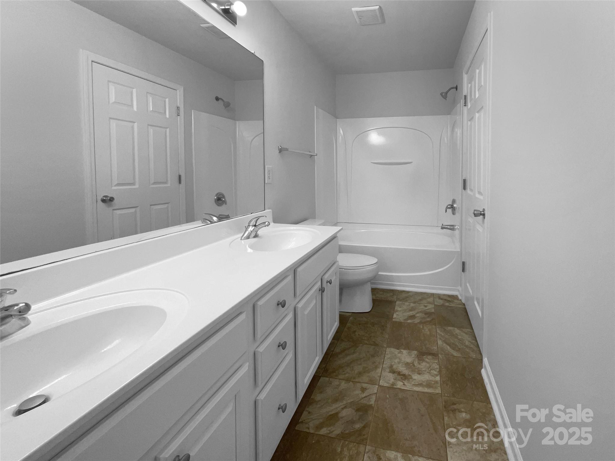 Lexington Commons - Residential