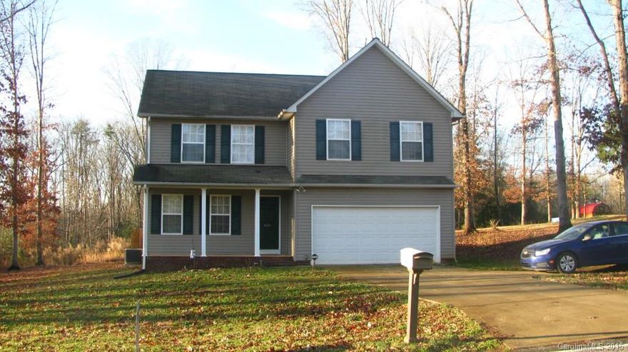 Fantastic 4bedroom 2.5 bath, close to schools and 10 minutes from Shelby. Freshly painted w large rooms and walk in closets . Bonus area upstairs. 1 acre lot with privacy fencing. Concrete pad for storage building