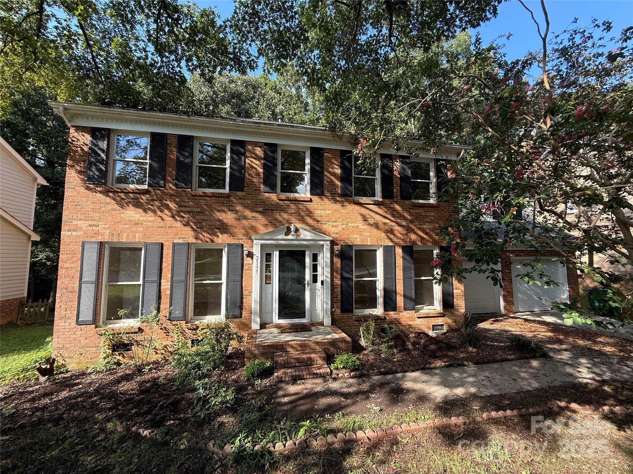 2337 Hunters Bluff Drive