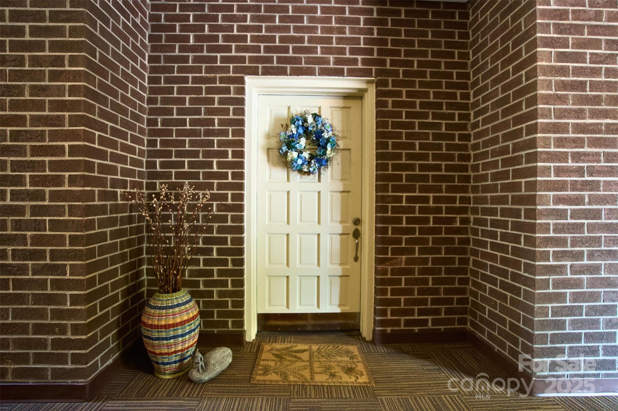 84 Lake Concord Road NE