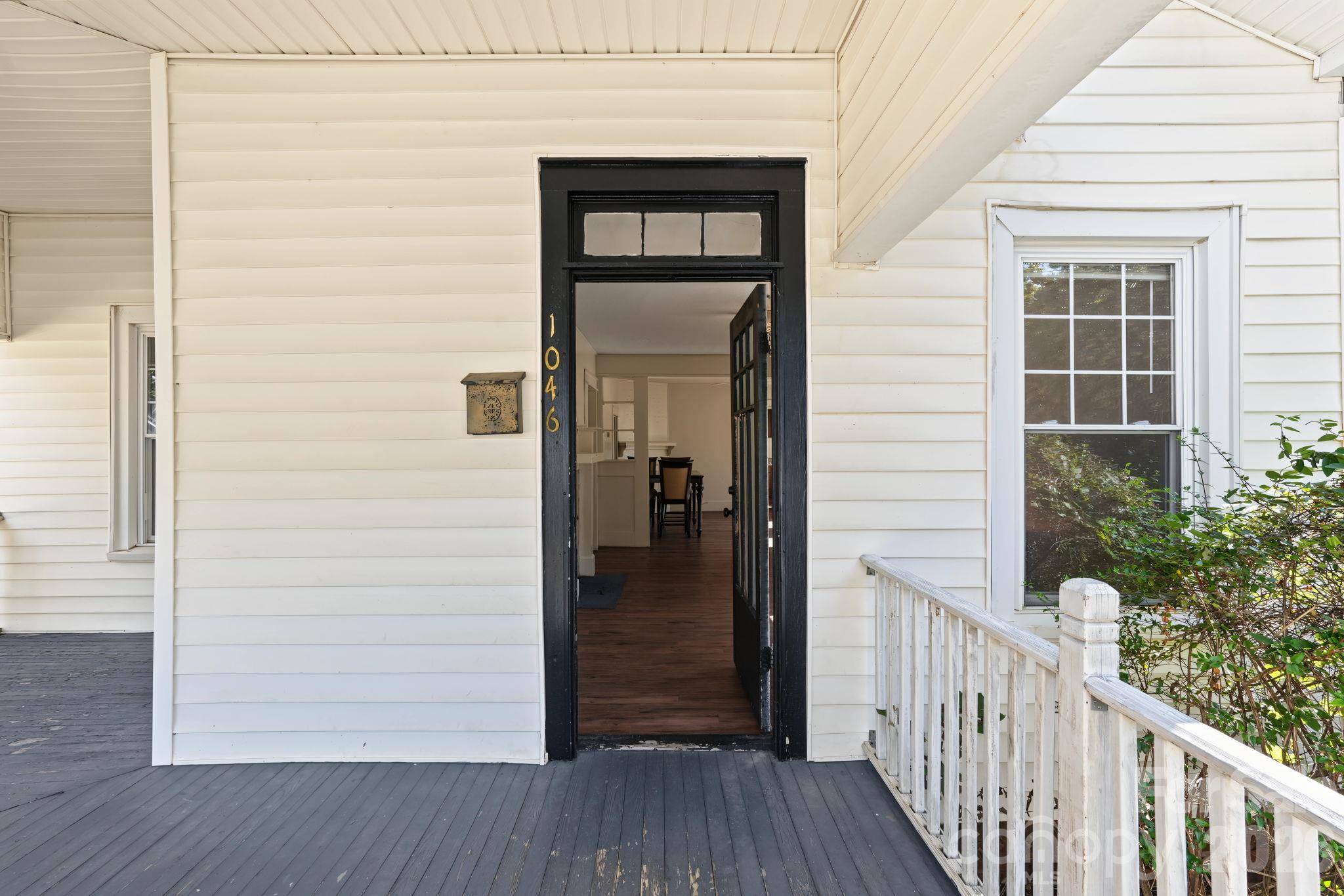 1046 Park Avenue Extension
