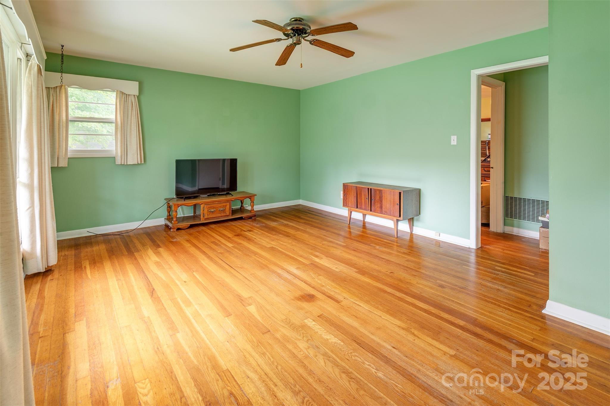 Ridgelawn - Residential