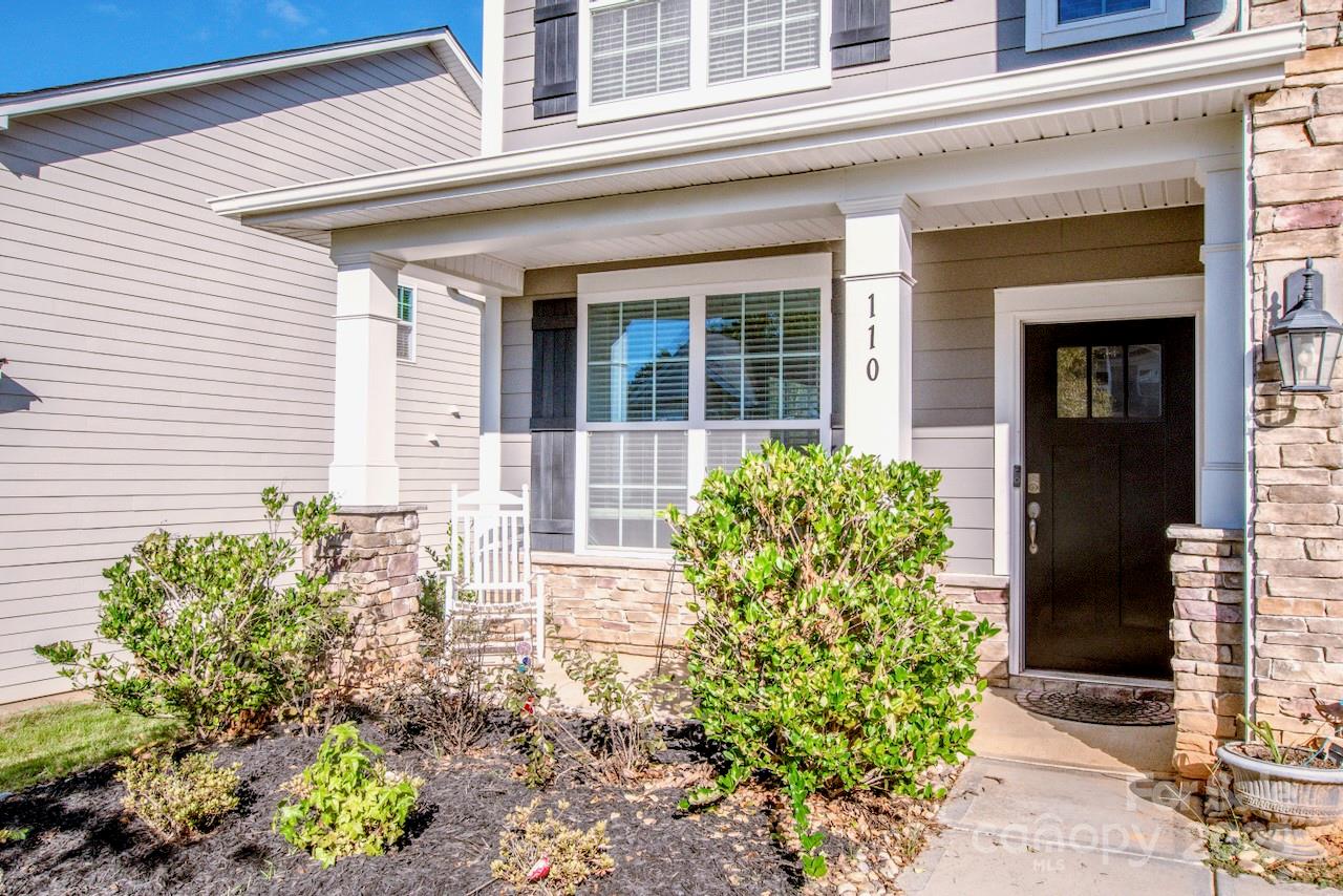 110 W Northstone Road