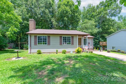 8019 Walnut Creek Lane Charlotte NC 28227