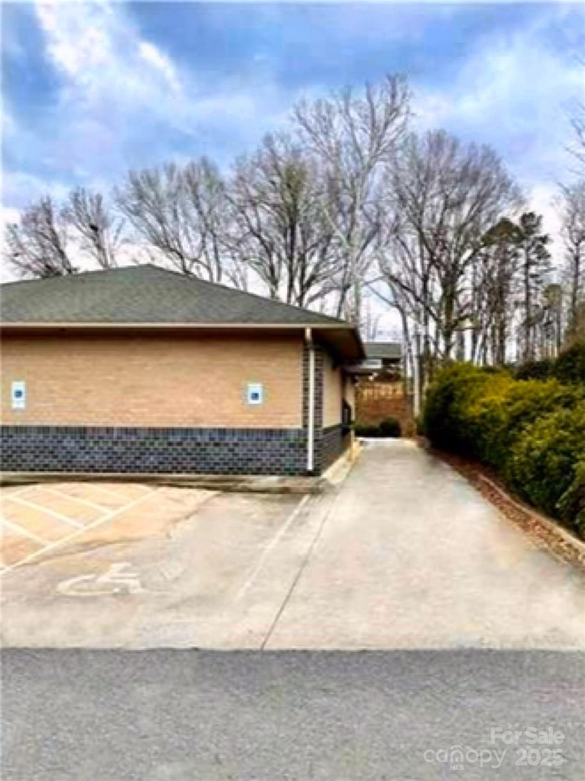 1007 Creekside Medical Drive