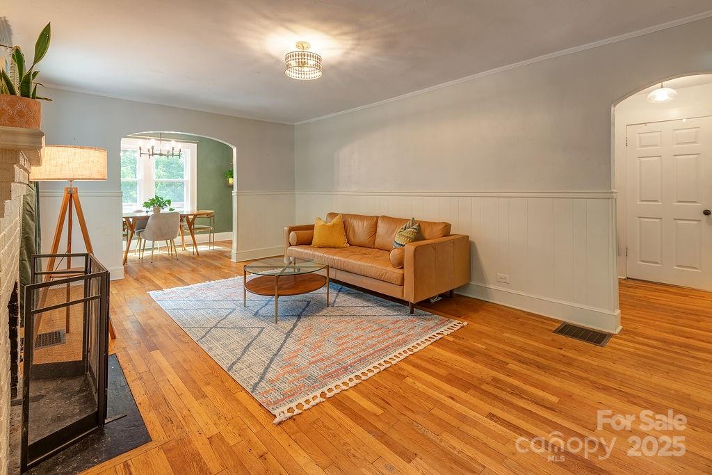 106 Shelburne Road