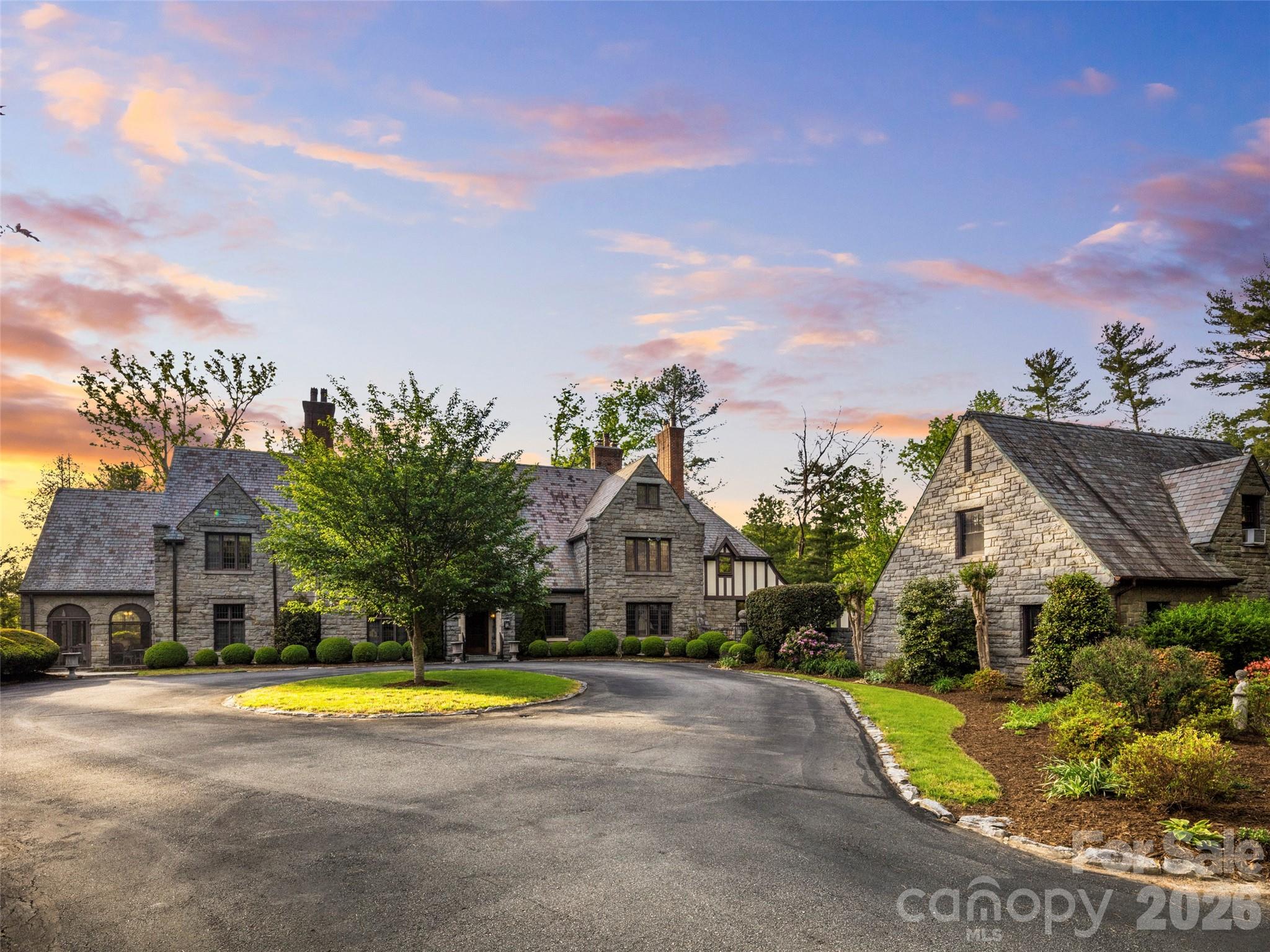436 Vanderbilt Road