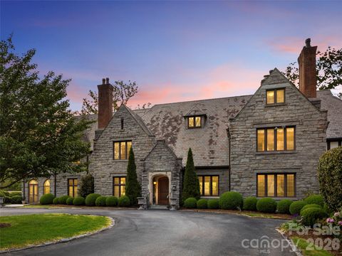 Photo of 436 Vanderbilt Road, Biltmore Forest, NC 28803 (MLS # 4383346)