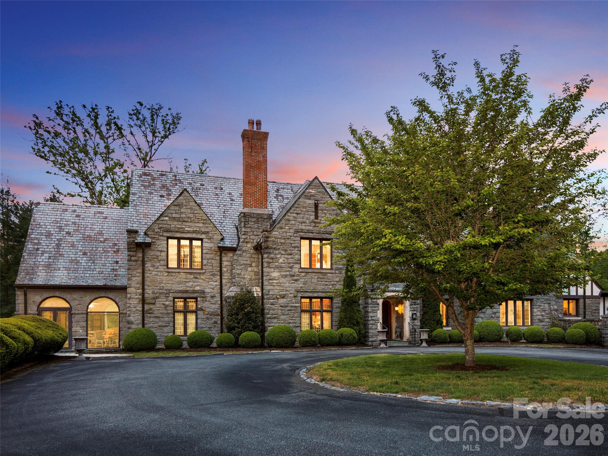 436 Vanderbilt Road