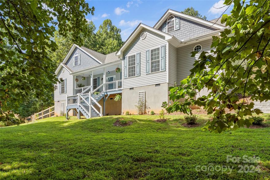 Weathered the storm and move-in ready! The home was constructed with 2x6 outer walls to withstand high winds. 
Make this beautiful home nestled on just over 1 acre, w/2 car attached garage yours. Hard to find ONE level living w/9' ceilings! 3 bedrooms, including a large primary w/en-suite bath. A flex space can be a guest room, office, art space, or den. The over-sized living room is adorned with a fireplace to keep you warm on chilly evenings, is a great space for entertaining. A cooks kitchen with Granite counter tops, a perfectly placed center island/prep space, & a peninsula w/seating to ensure an unobstructed work space. A formal dining room is located just off the kitchen. Thoughtfully planned landscape throughout the property & a sun drenched fully fenced backyard make this yard a dream!  Relax on the deck & enjoy watching the abundant wildlife, or follow natural stone steps that lead you to the front of the home to the covered front porch. Too many great features to list!