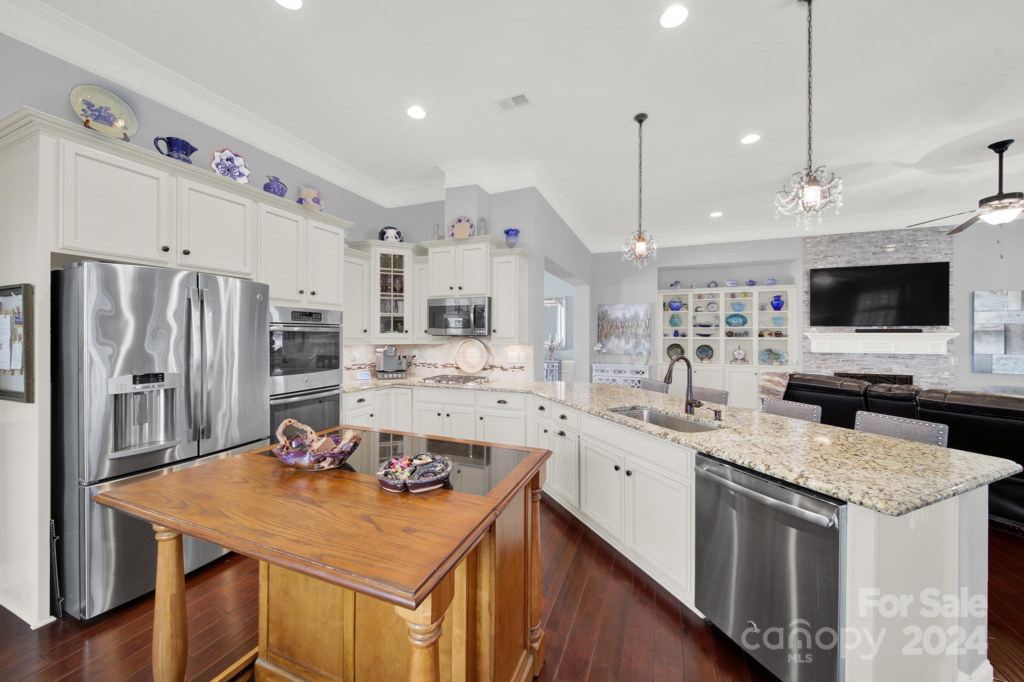 Lake Ridge - Residential