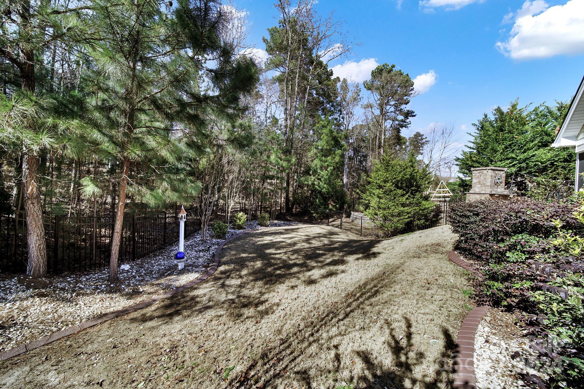 Lake Ridge - Residential