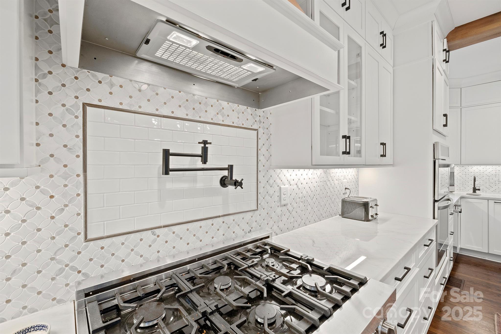 Lake Shore - Residential