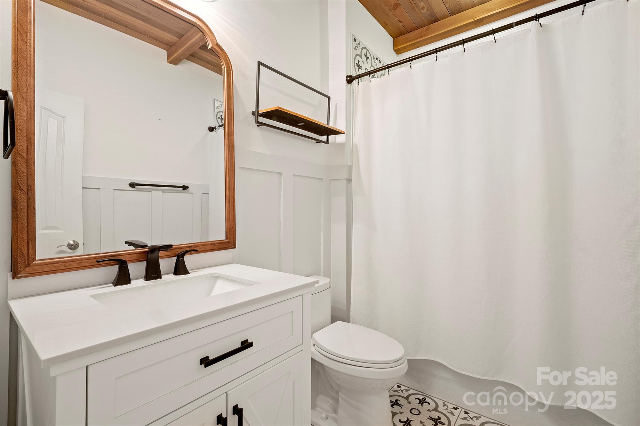 Lake Shore - Residential