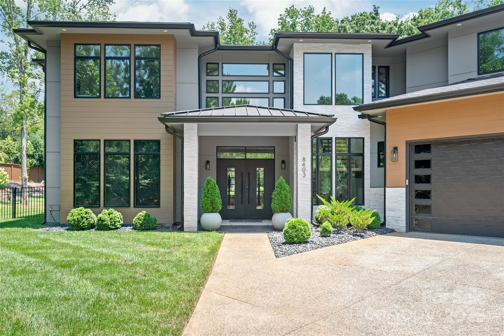 8403 Sarsfield Court