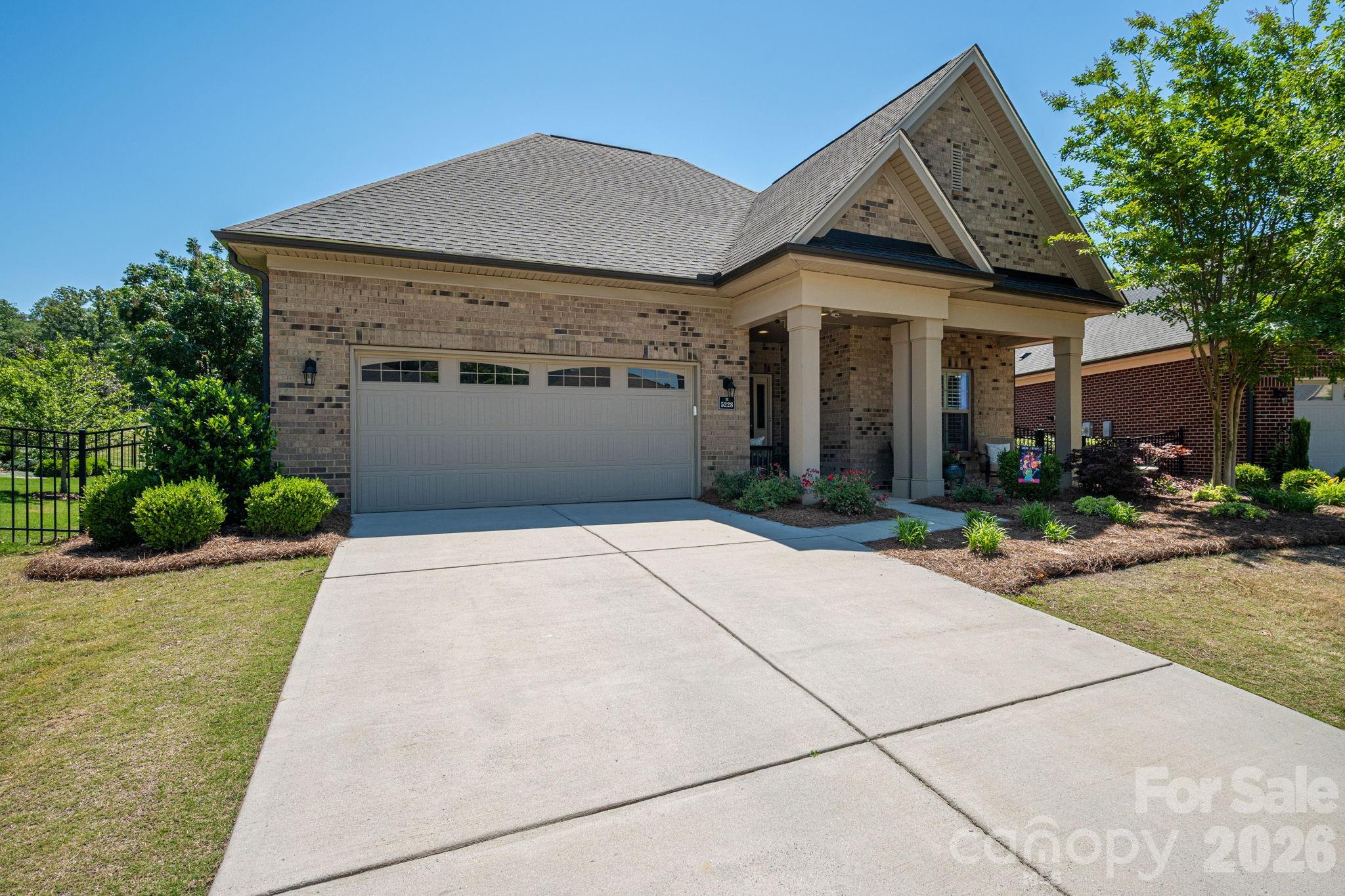 5228 Courtyard Lane