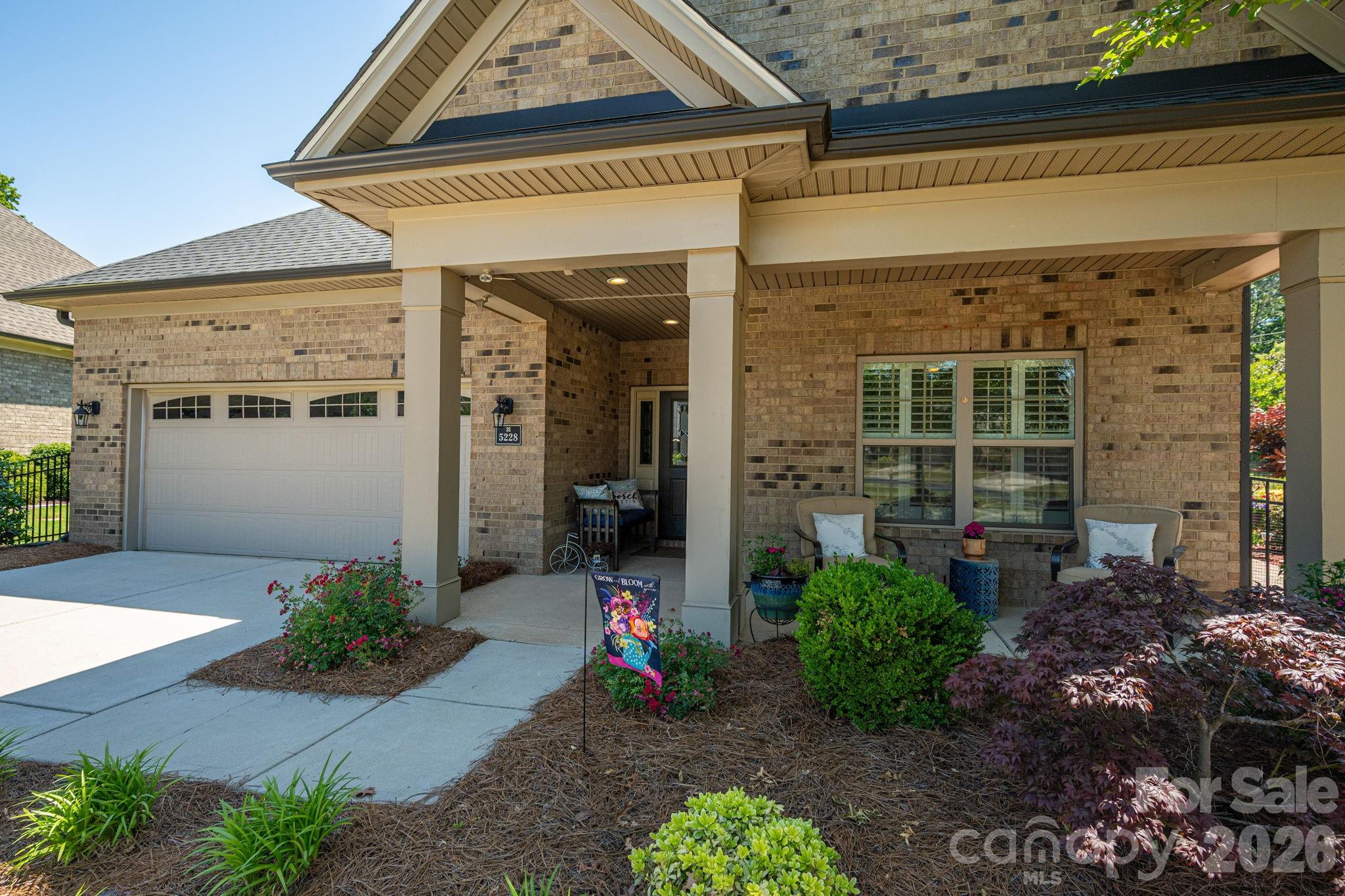5228 Courtyard Lane
