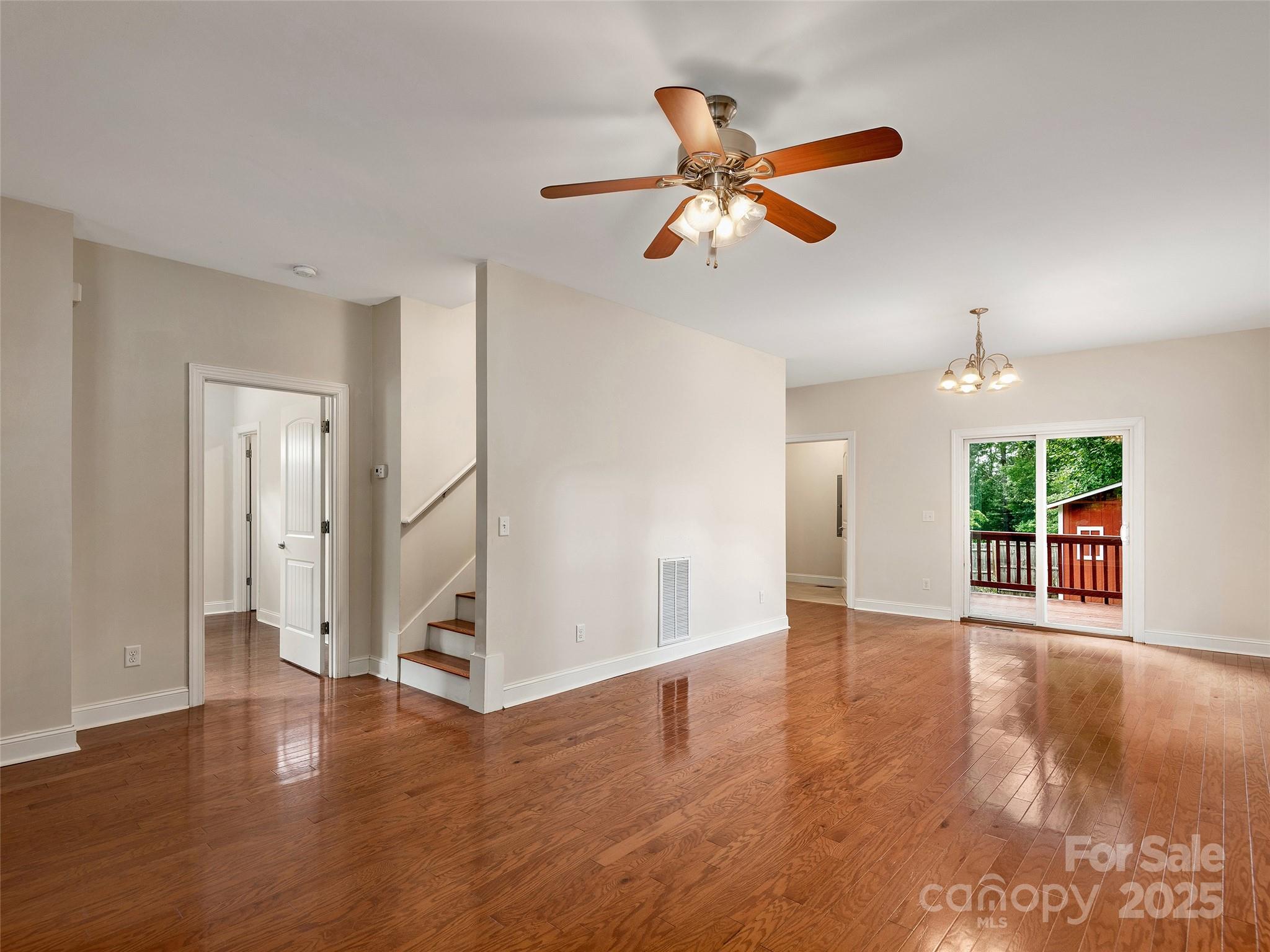 78 W Chapel Road