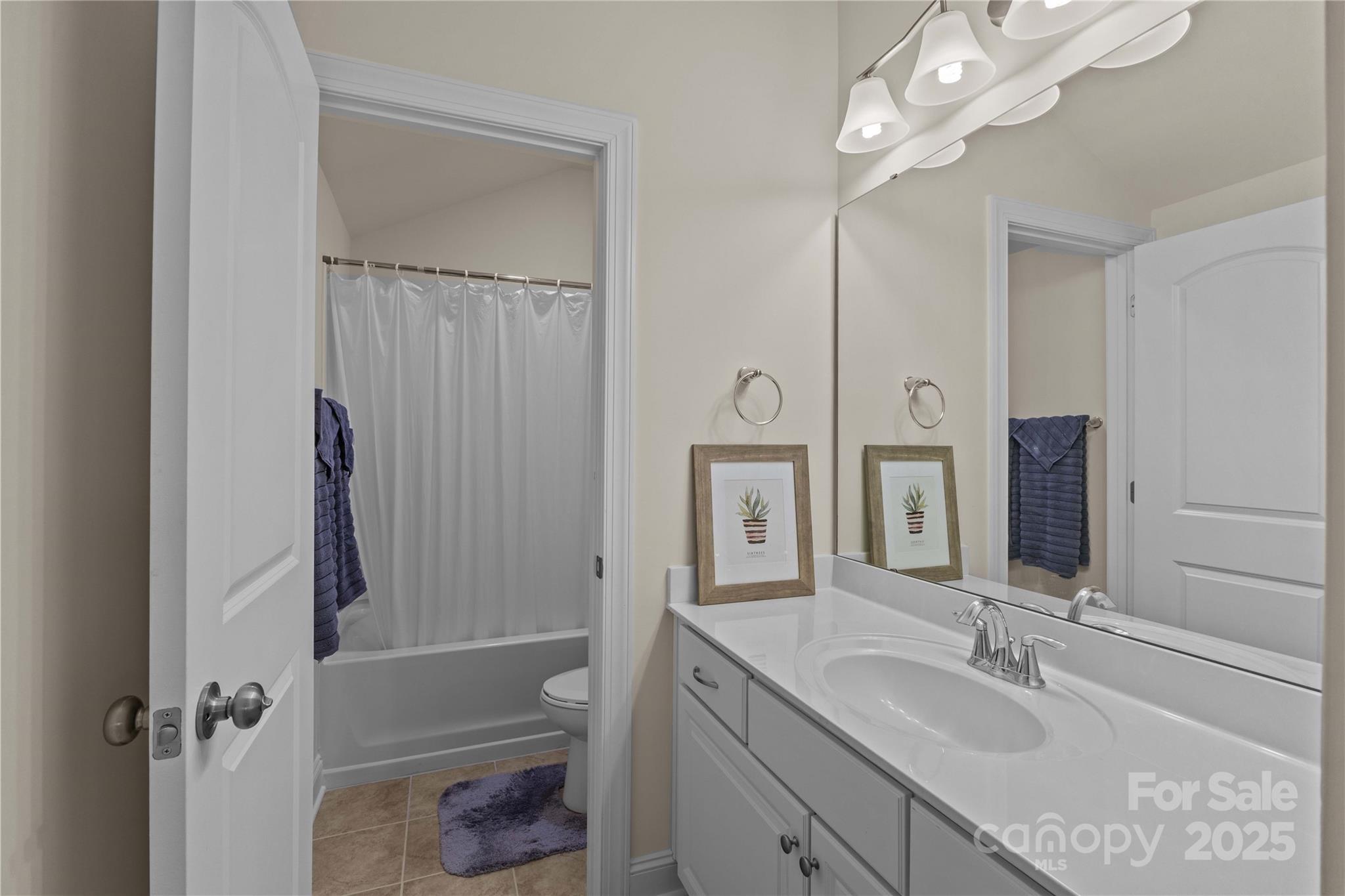 Johnson Manor - Residential