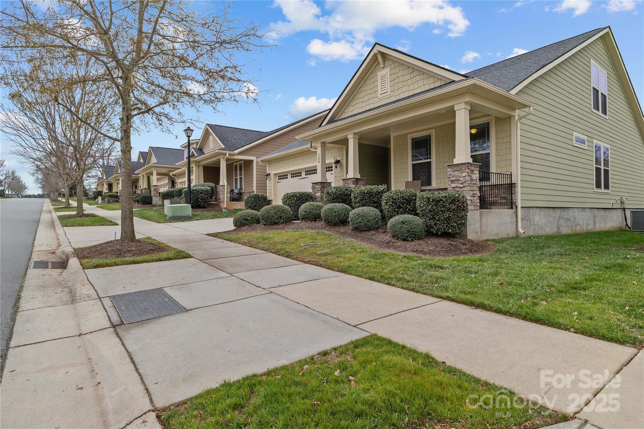 Johnson Manor - Residential