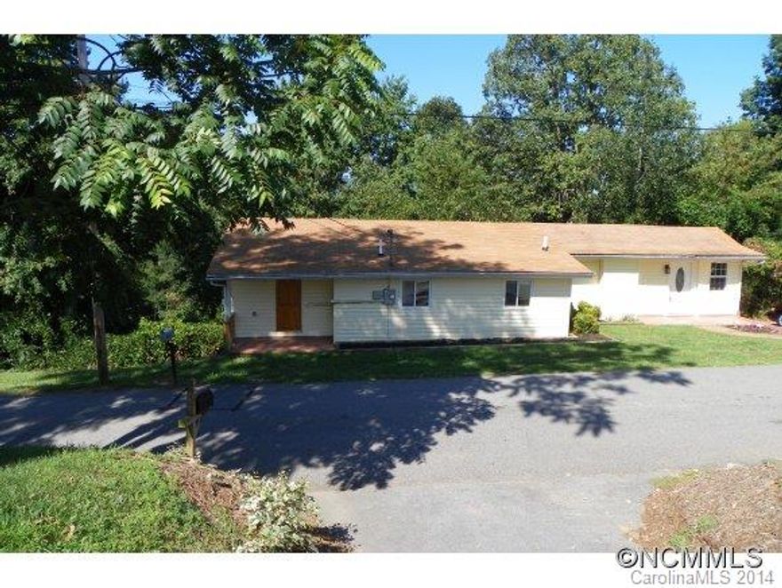 Adorable 3 bedroom/2 bath home with 0.20 acres in desirable West Asheville. Sweet bungalow with eat-in kitchen.  It also has basement space for storage! Cozy, Cozy, Cozy!