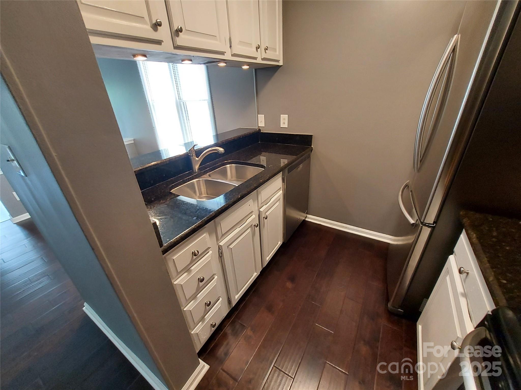 Myers Park - Residential Lease