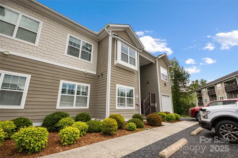 124 Foxden Drive 303 Fletcher NC 28732