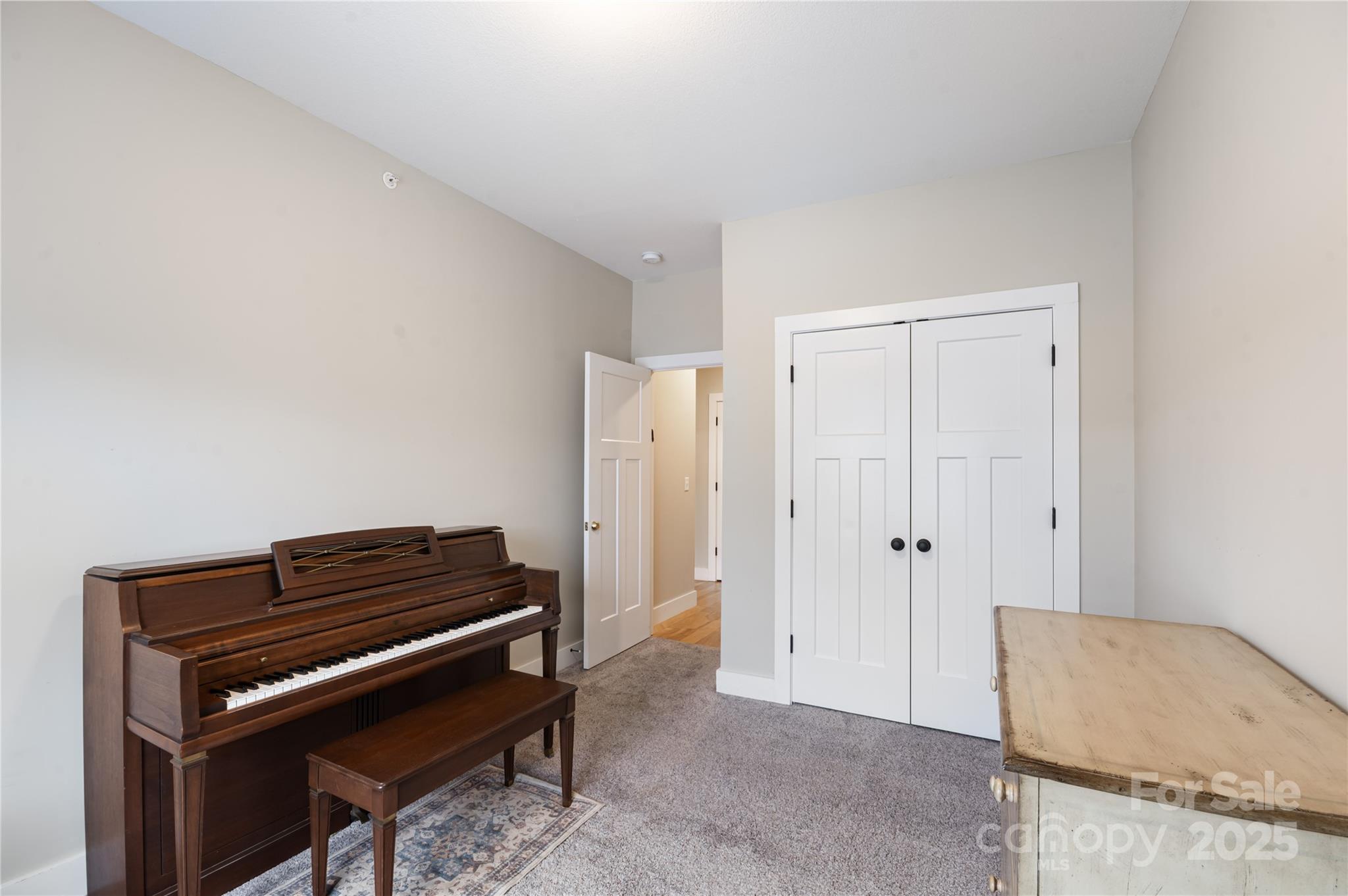 124 Foxden Drive 303