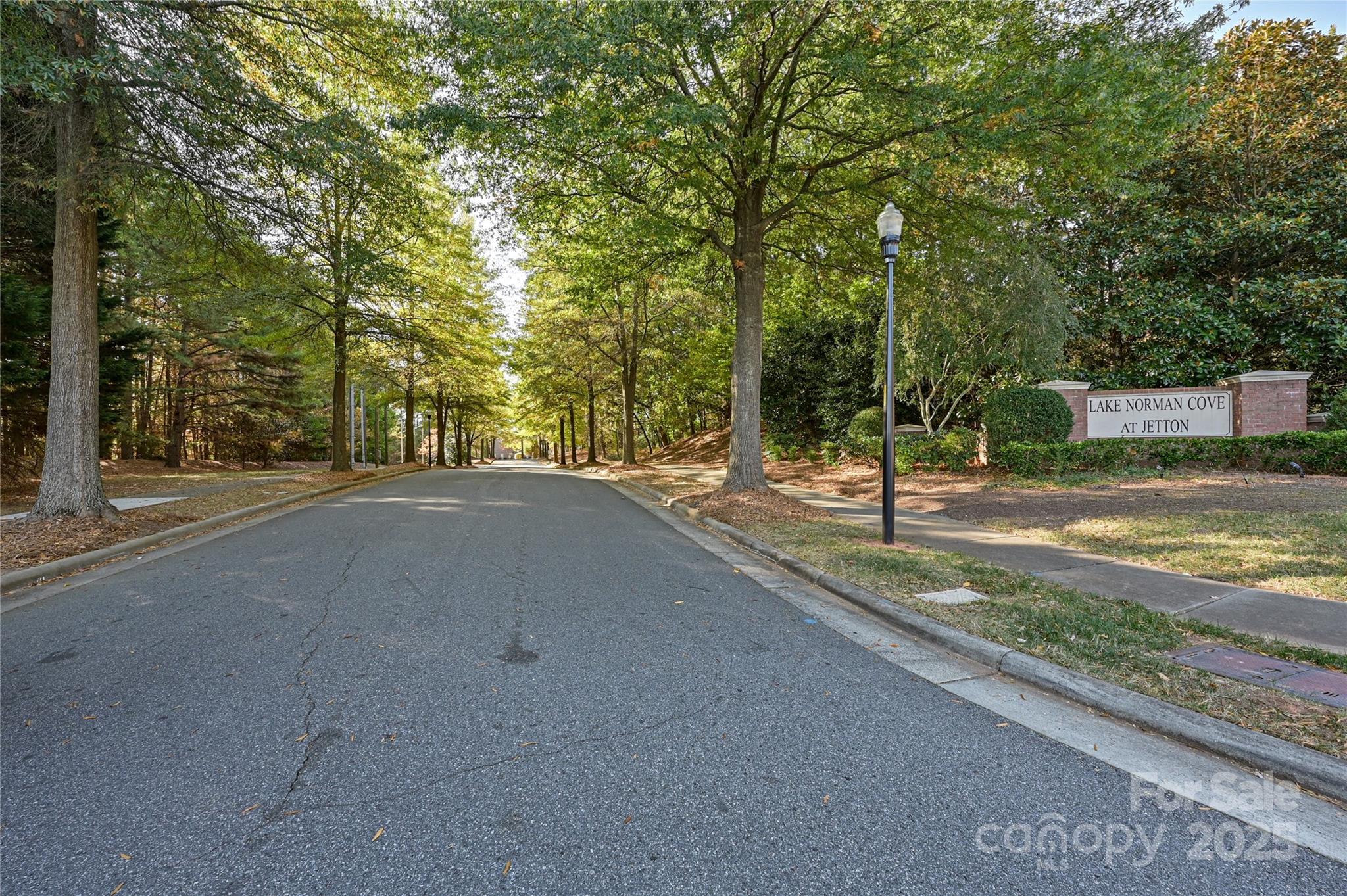 Lake Norman Cove at Jetton - Residential