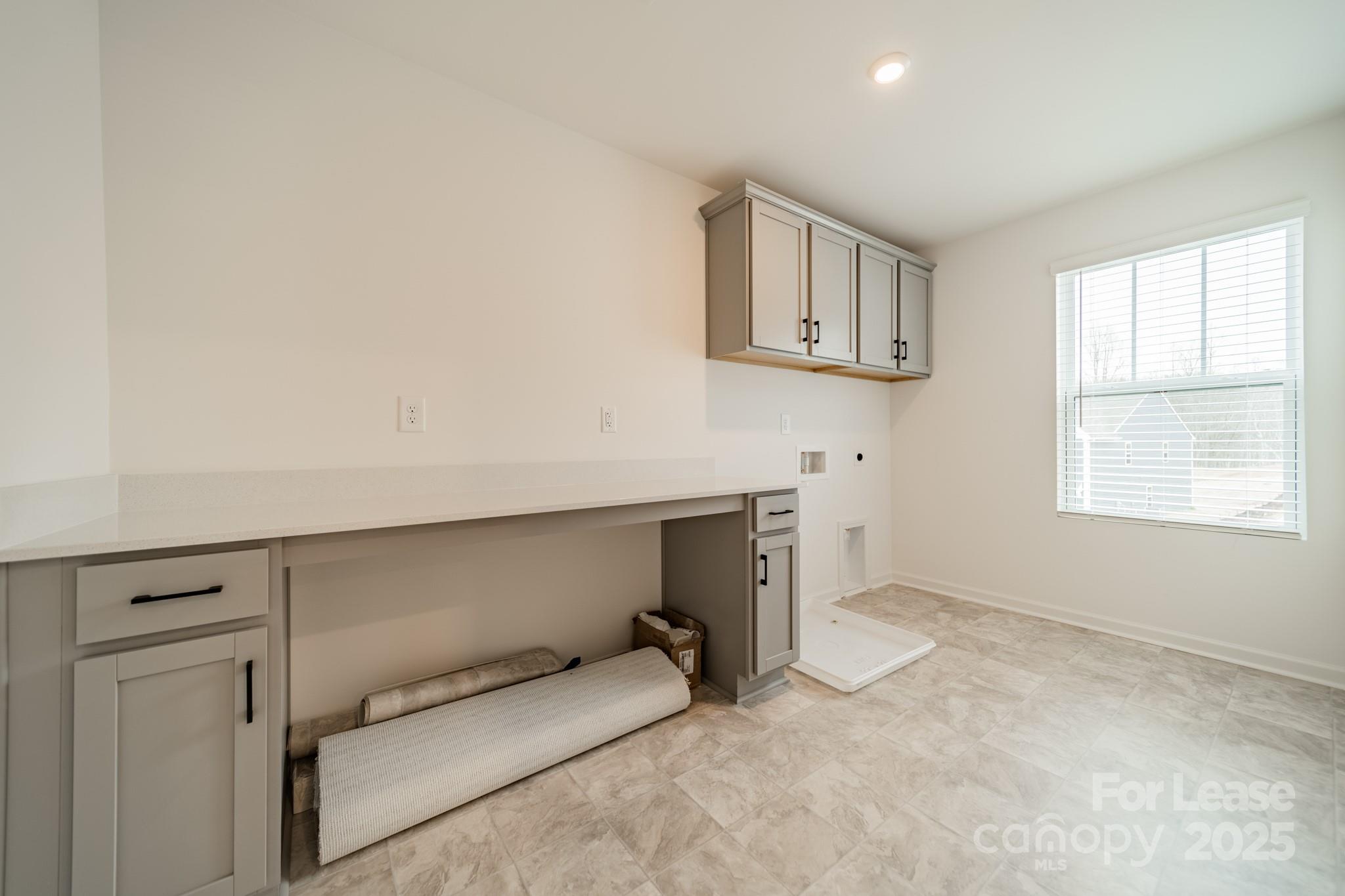 Lowell Woods - Residential Lease