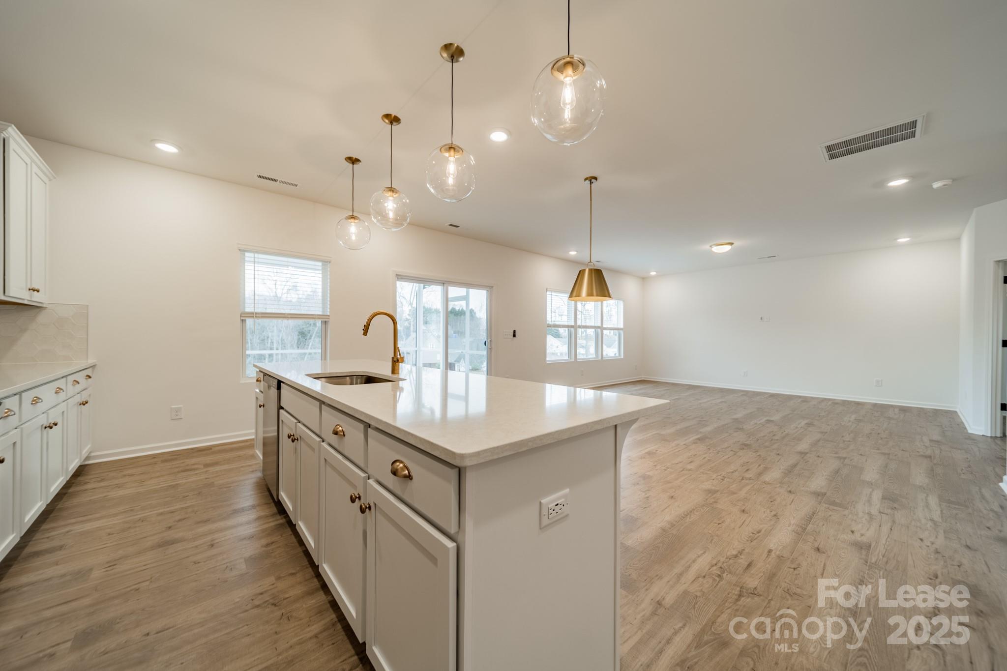 Lowell Woods - Residential Lease