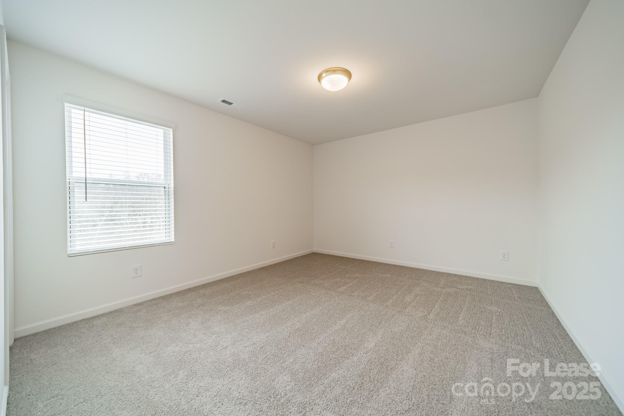 Lowell Woods - Residential Lease