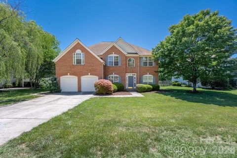 Photo of 9512 Autumn Applause Drive, Charlotte, NC 28277 (MLS # 4382664)